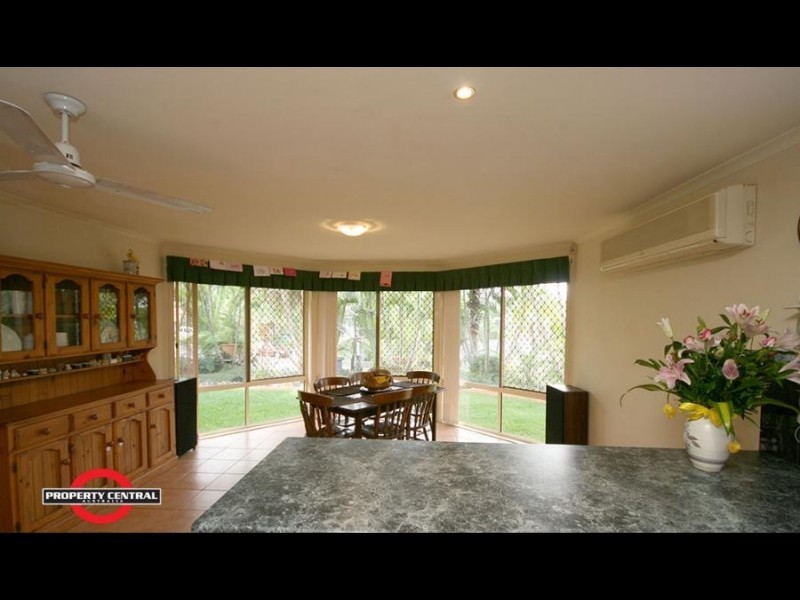 2 Bonin Close, Pacific Pines QLD 4211