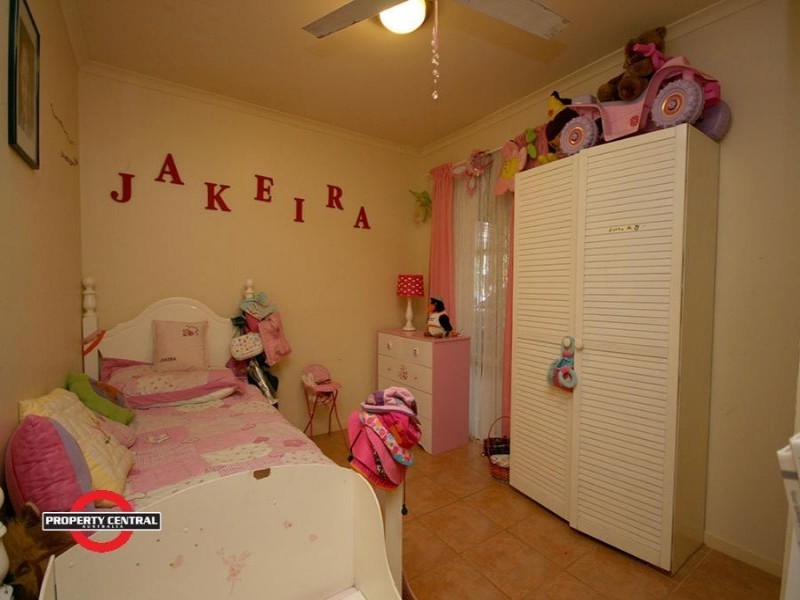 2 Bonin Close, Pacific Pines QLD 4211