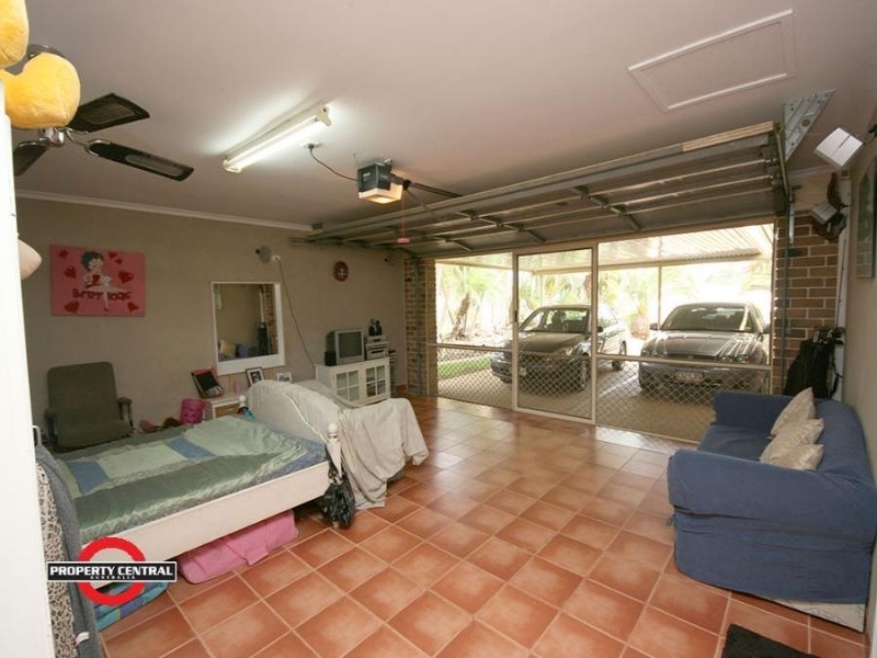 2 Bonin Close, Pacific Pines QLD 4211