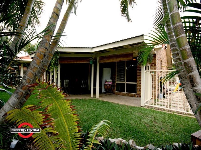 2 Bonin Close, Pacific Pines QLD 4211