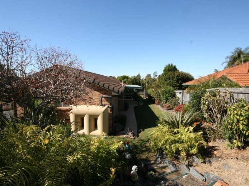 2 Pambula Ct, Helensvale QLD 4212