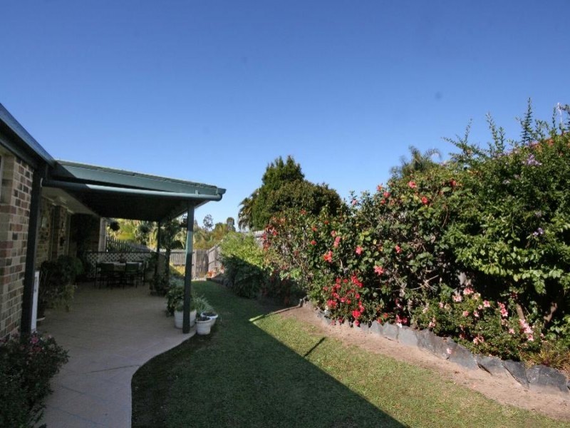 2 Pambula Ct, Helensvale QLD 4212