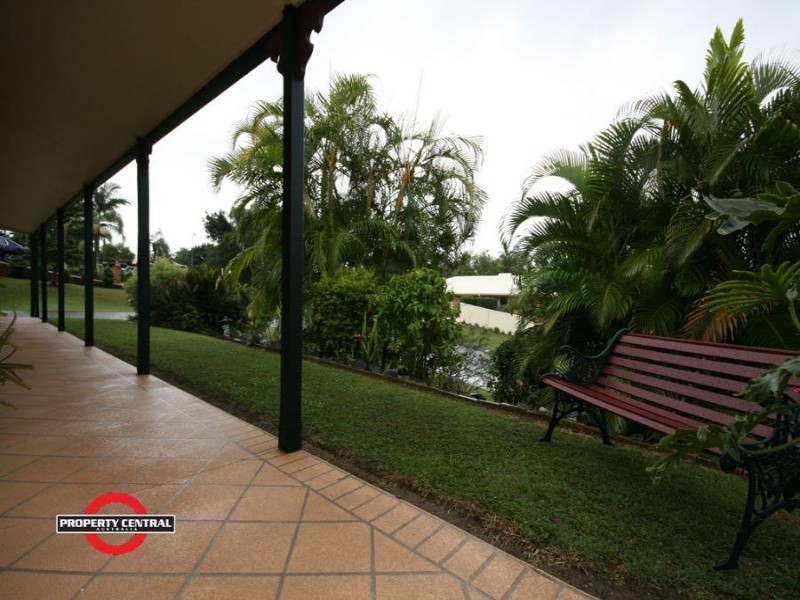 2 Pambula Ct, Helensvale QLD 4212