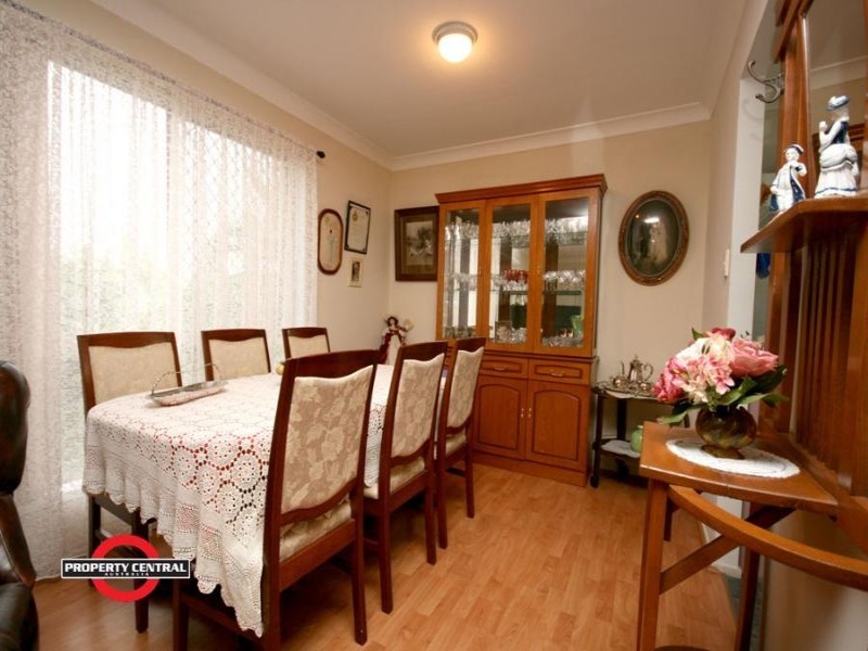 2 Pambula Ct, Helensvale QLD 4212