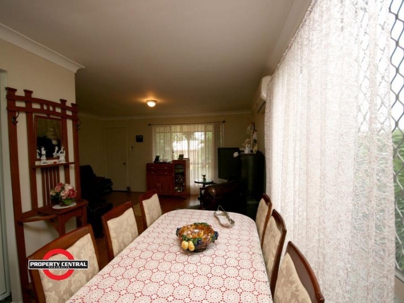 2 Pambula Ct, Helensvale QLD 4212