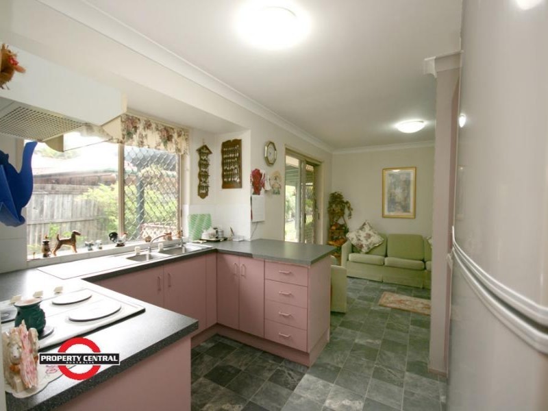 2 Pambula Ct, Helensvale QLD 4212