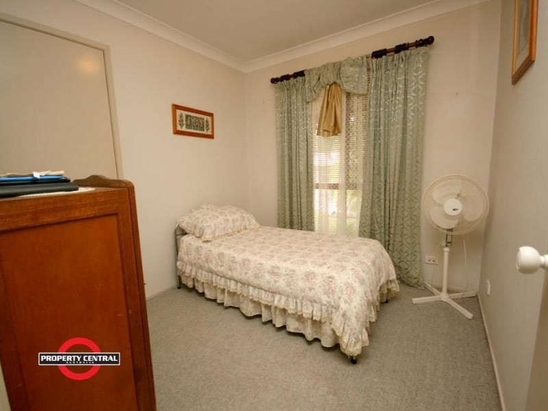 2 Pambula Ct, Helensvale QLD 4212