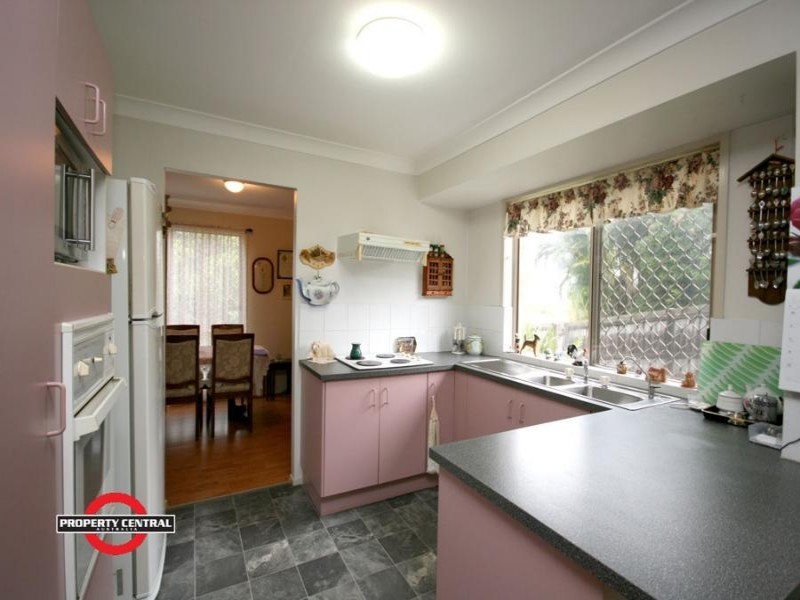 2 Pambula Ct, Helensvale QLD 4212