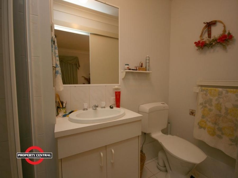 2 Pambula Ct, Helensvale QLD 4212