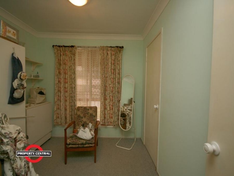 2 Pambula Ct, Helensvale QLD 4212