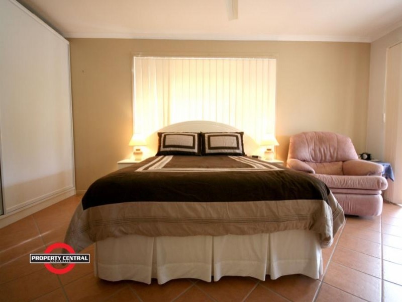 6 Grande Entrance, Monterey Keys QLD 4212