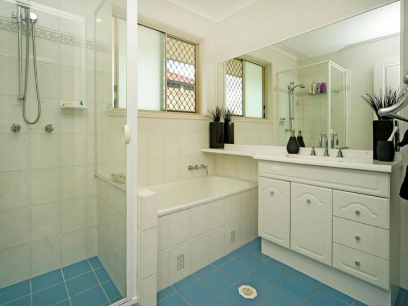 6 Grande Entrance, Monterey Keys QLD 4212