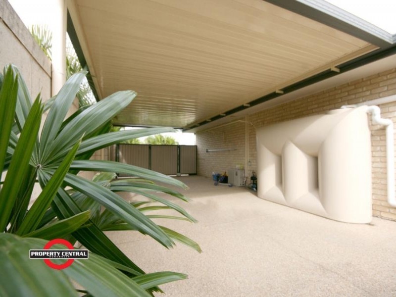 6 Grande Entrance, Monterey Keys QLD 4212