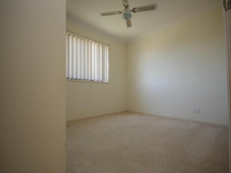 8 Katie Court, Arundel QLD 4214