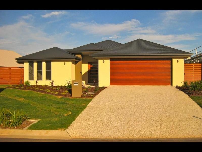 17 Rolland Pde, Warner QLD 4500