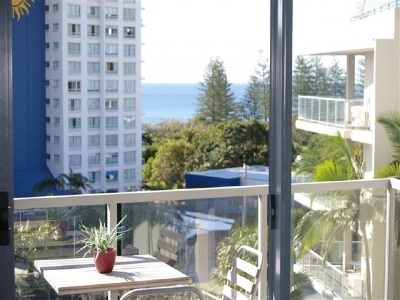 Burleigh Heads QLD 4220