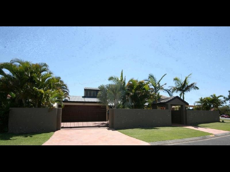 45 Wild Duck Drive, Mermaid Waters QLD 4218
