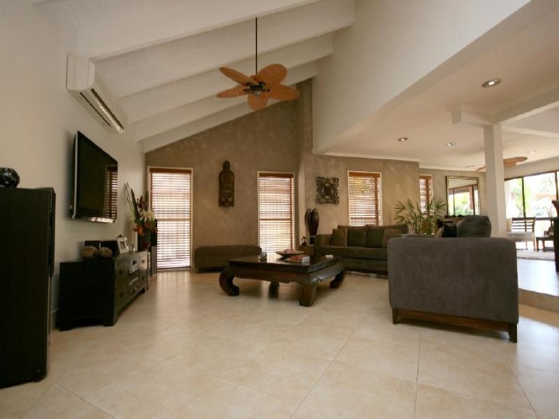 45 Wild Duck Drive, Mermaid Waters QLD 4218