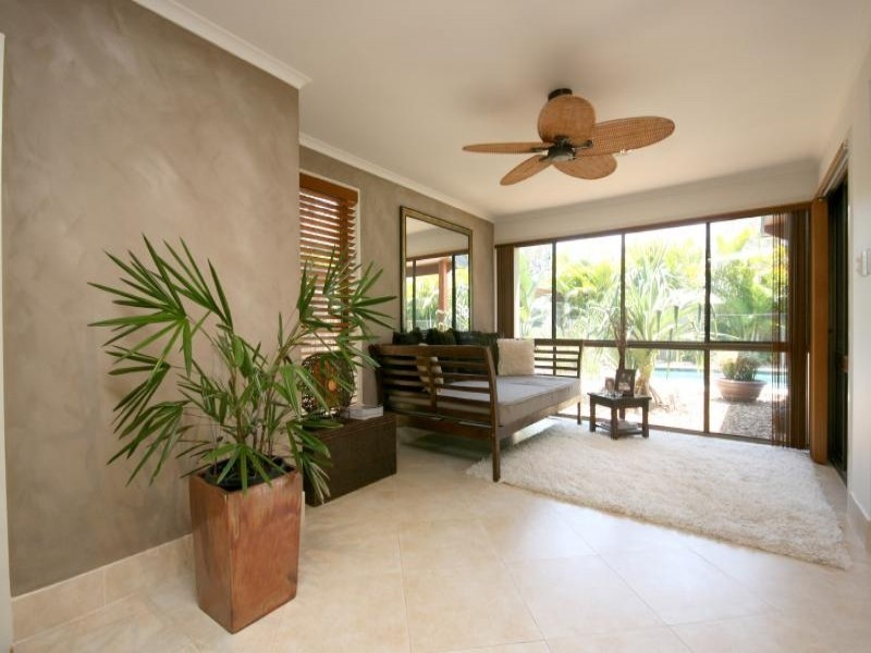 45 Wild Duck Drive, Mermaid Waters QLD 4218