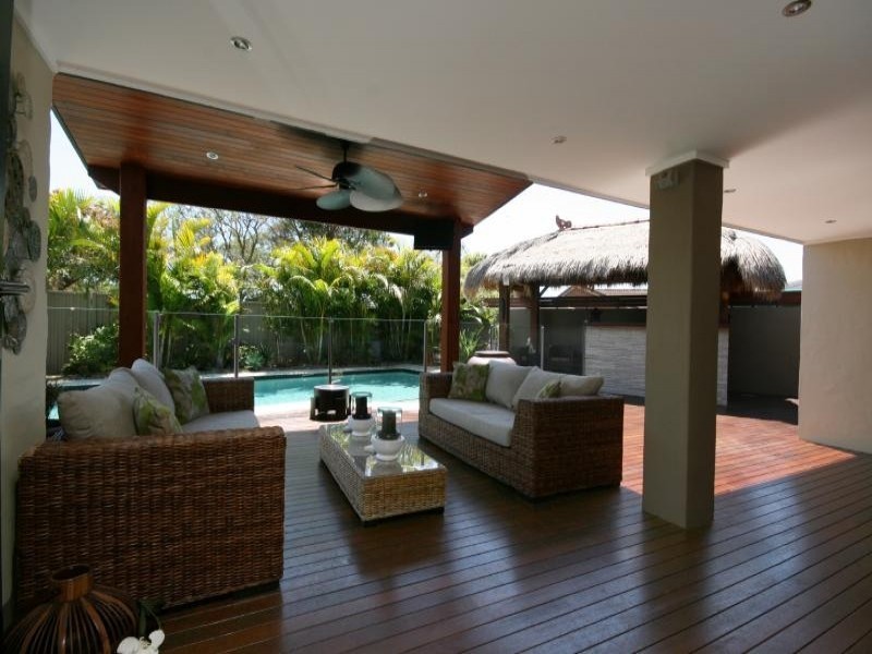 45 Wild Duck Drive, Mermaid Waters QLD 4218
