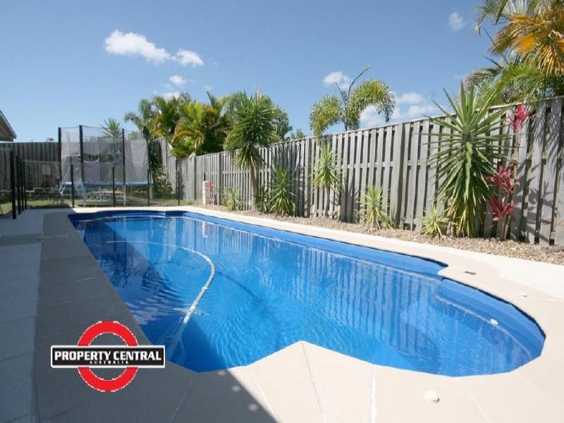 52 Codrington Circuit, Pacific Pines QLD 4211