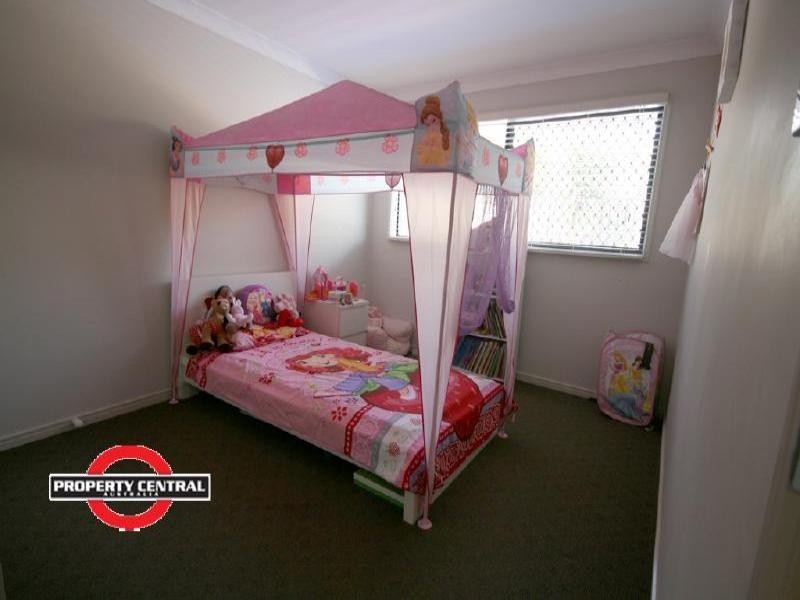 52 Codrington Circuit, Pacific Pines QLD 4211