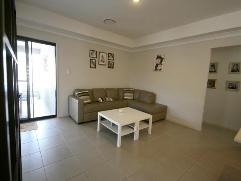 52 Codrington Circuit, Pacific Pines QLD 4211