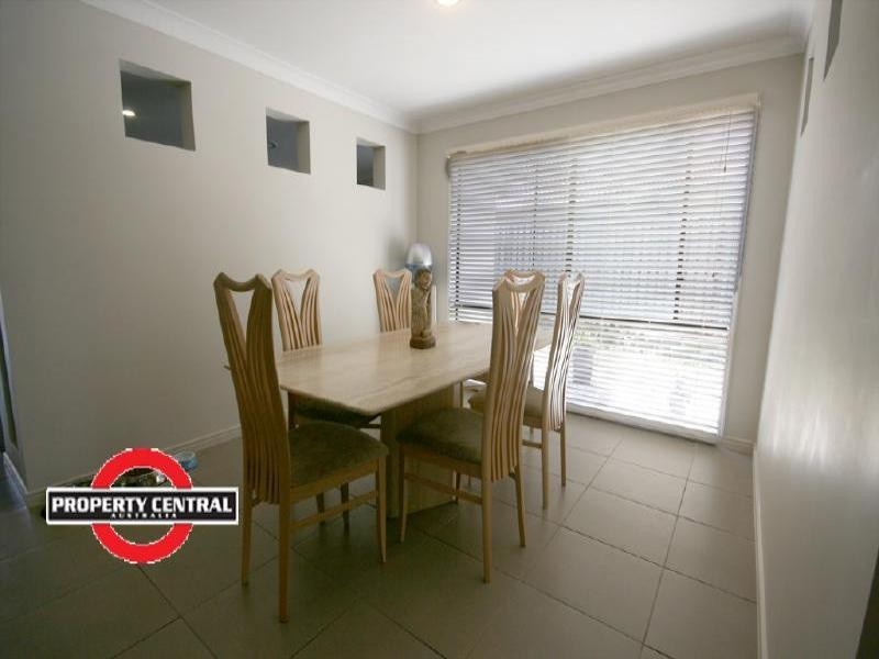 52 Codrington Circuit, Pacific Pines QLD 4211