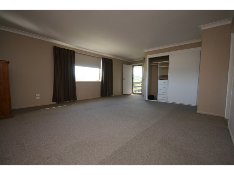 76B Hickey Way, Carrara QLD 4211