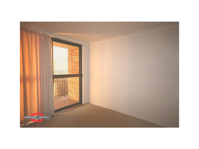 3/11 Stanhill Drive, Chevron Island QLD 4217