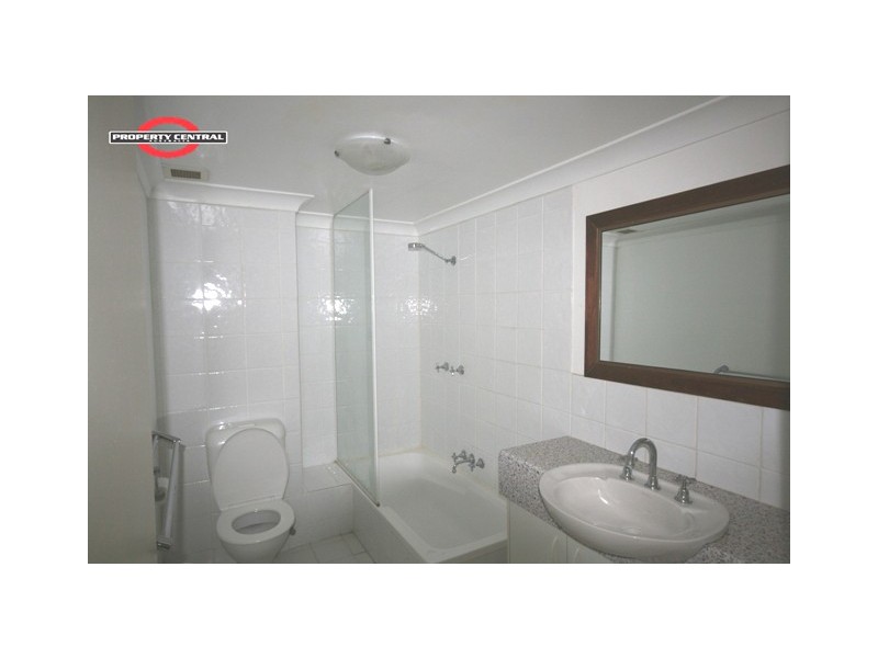 3/11 Stanhill Drive, Chevron Island QLD 4217