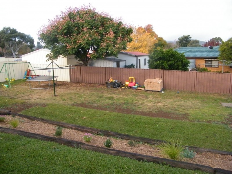 3 Kennedy Place, Aberdeen NSW 2336