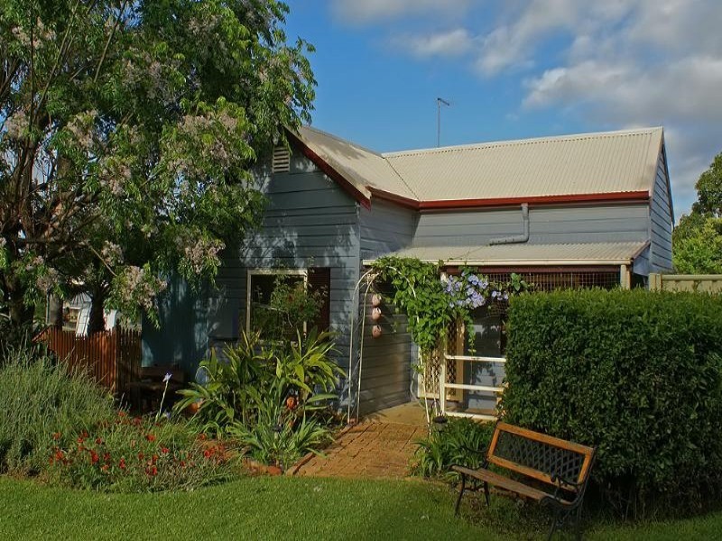 9 Short Street, Aberdeen NSW 2336