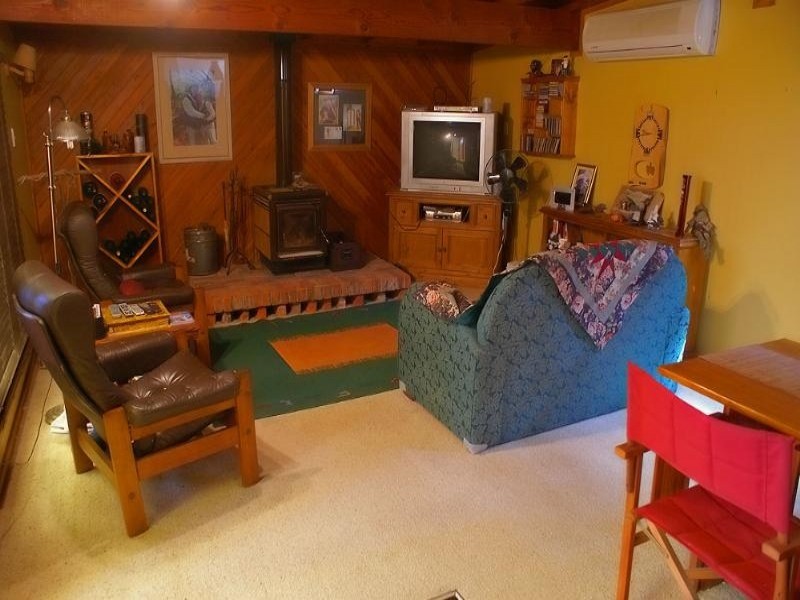9 Short Street, Aberdeen NSW 2336