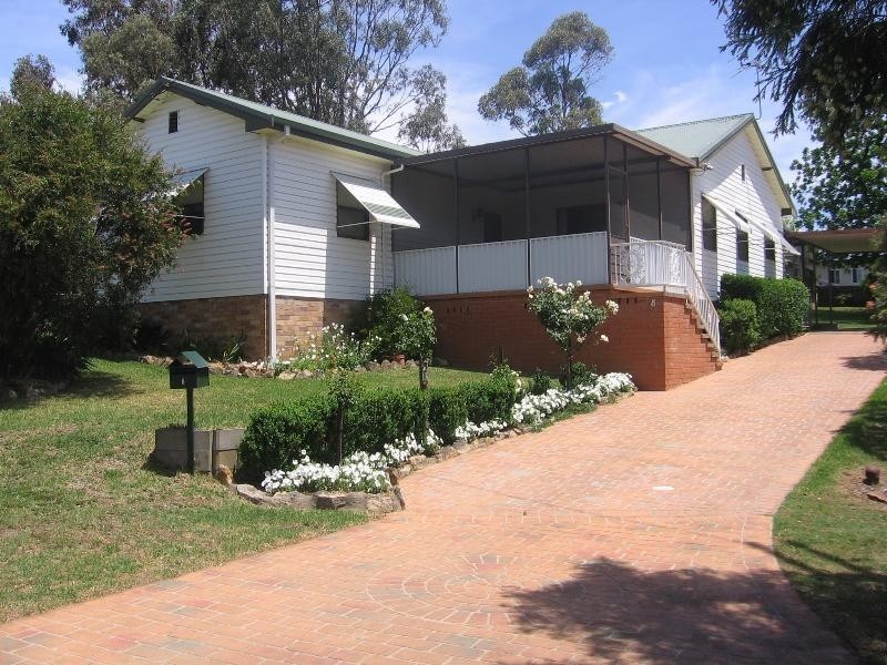 8 Newman St, Muswellbrook NSW 2333