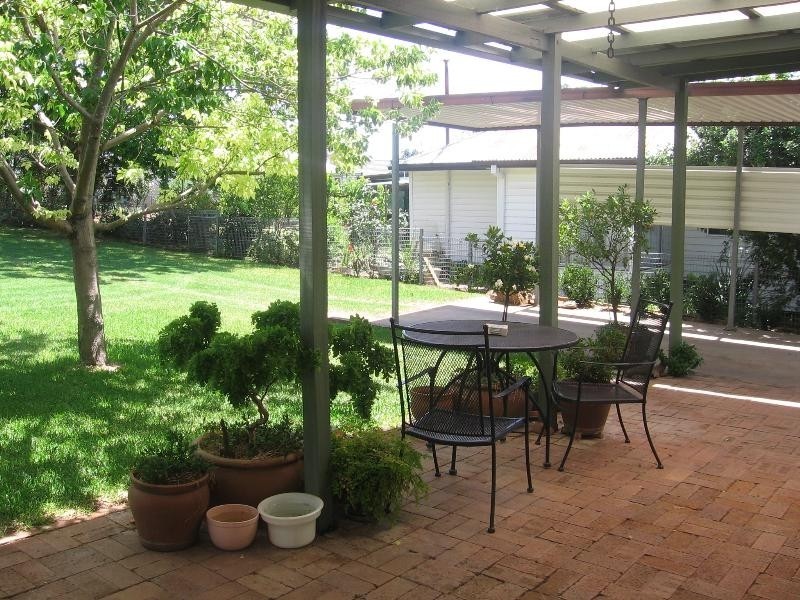 8 Newman St, Muswellbrook NSW 2333