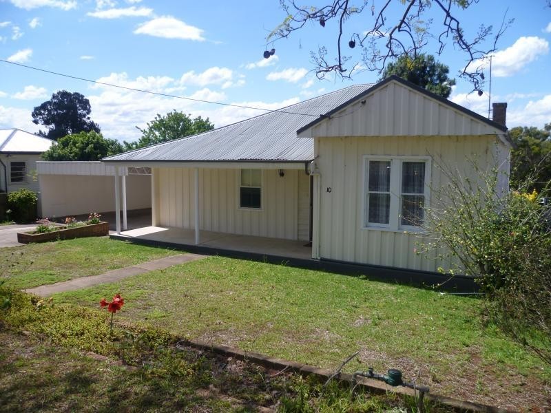 10 Manning Street, Muswellbrook NSW 2333