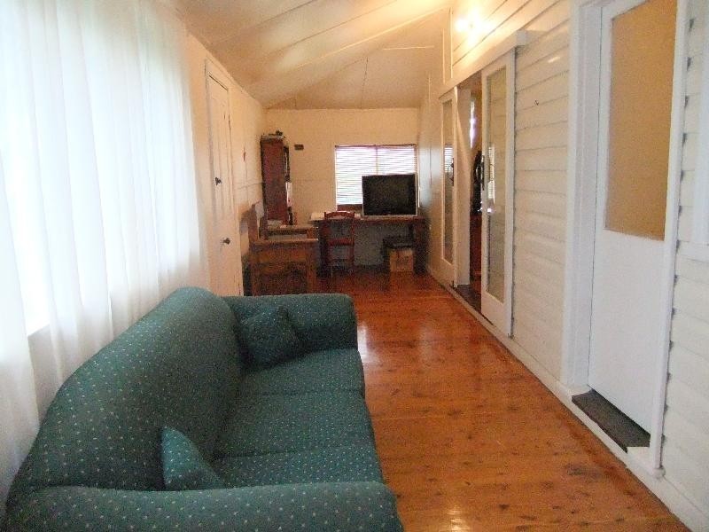 34 Perth Street, Aberdeen NSW 2336