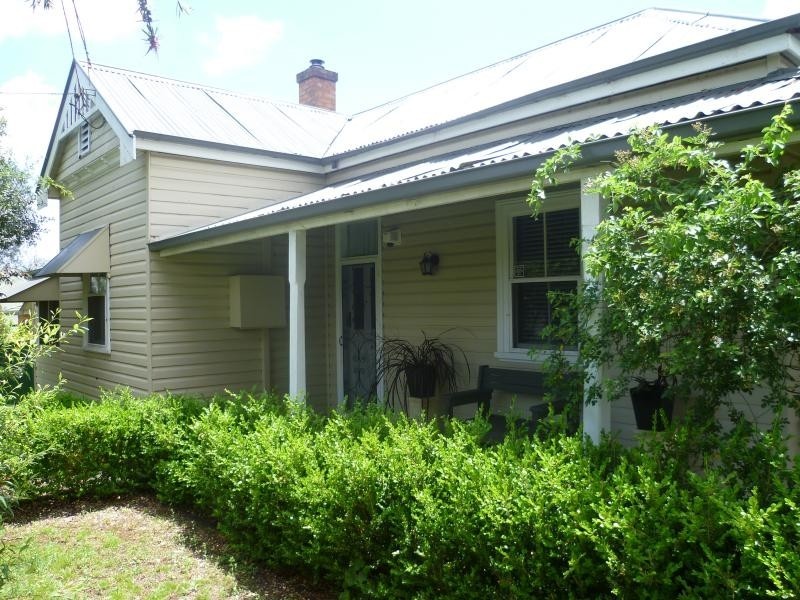 34 Perth Street, Aberdeen NSW 2336