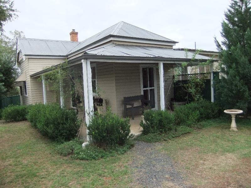34 Perth Street, Aberdeen NSW 2336