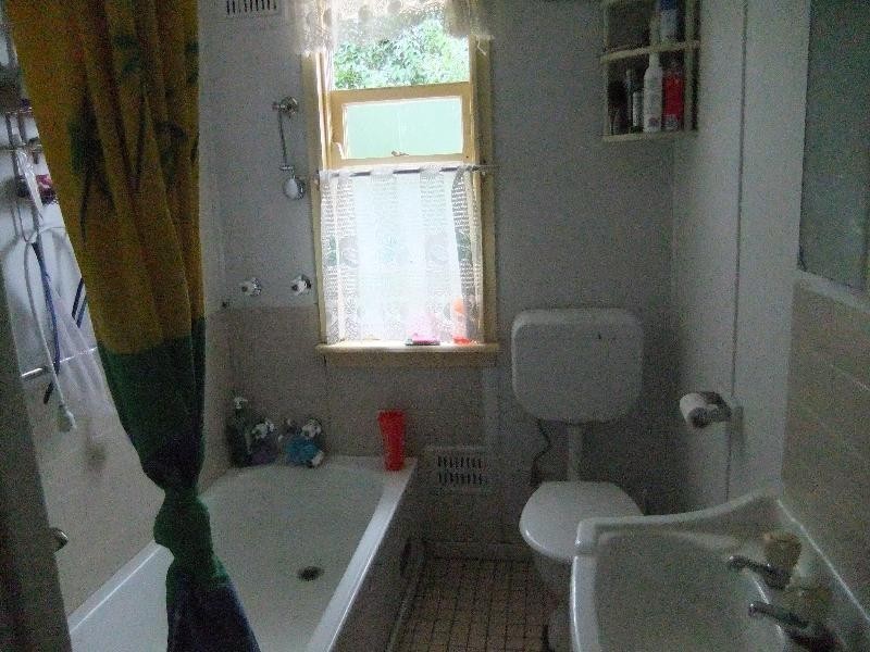 18 Anzac Parade, Muswellbrook NSW 2333