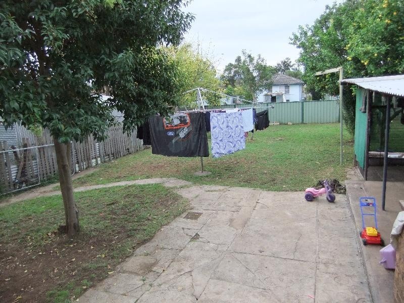 18 Anzac Parade, Muswellbrook NSW 2333