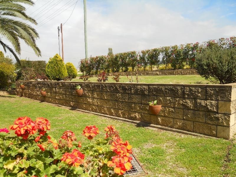 37 Almond Street, Denman NSW 2328