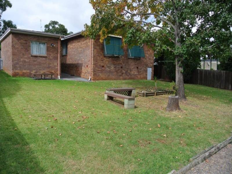 20 Cousins Street, Muswellbrook NSW 2333