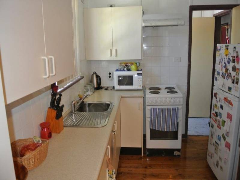 36 Anzac Parade, Muswellbrook NSW 2333