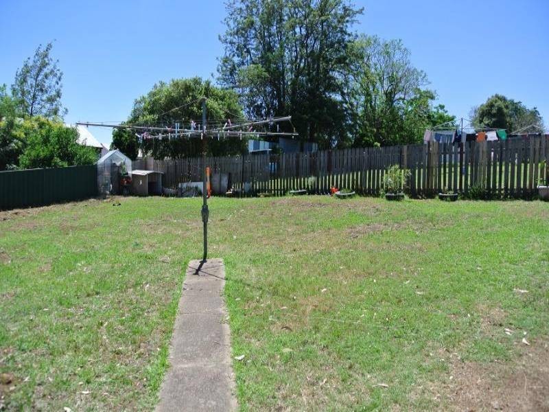 36 Anzac Parade, Muswellbrook NSW 2333