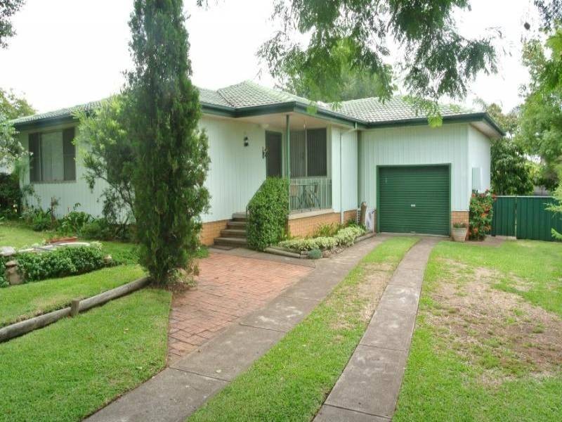 13 St James Crescent, Muswellbrook NSW 2333