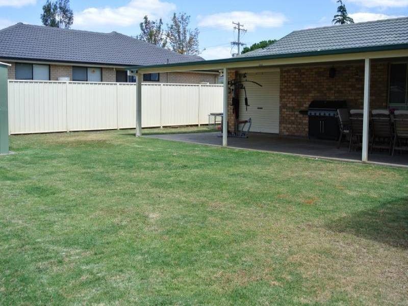 24 Bowman Street, Muswellbrook NSW 2333