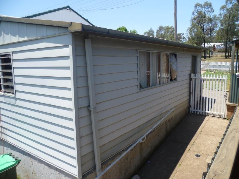 35 Aberdeen Street, Muswellbrook NSW 2333