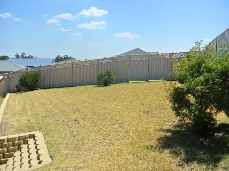 1 Plashett Close, Muswellbrook NSW 2333